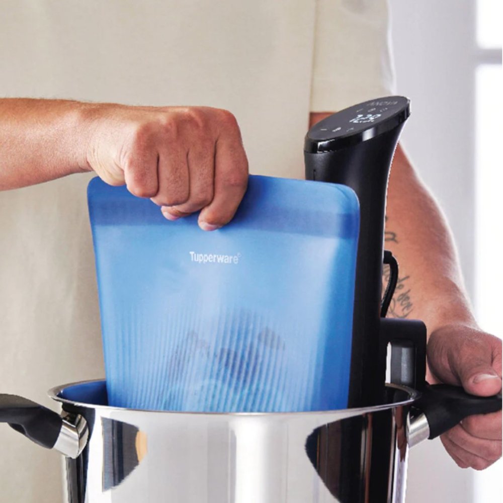 Tupperware Ultimate Silicone Medium Bag Leak Proof Freeze Cook Store NEW